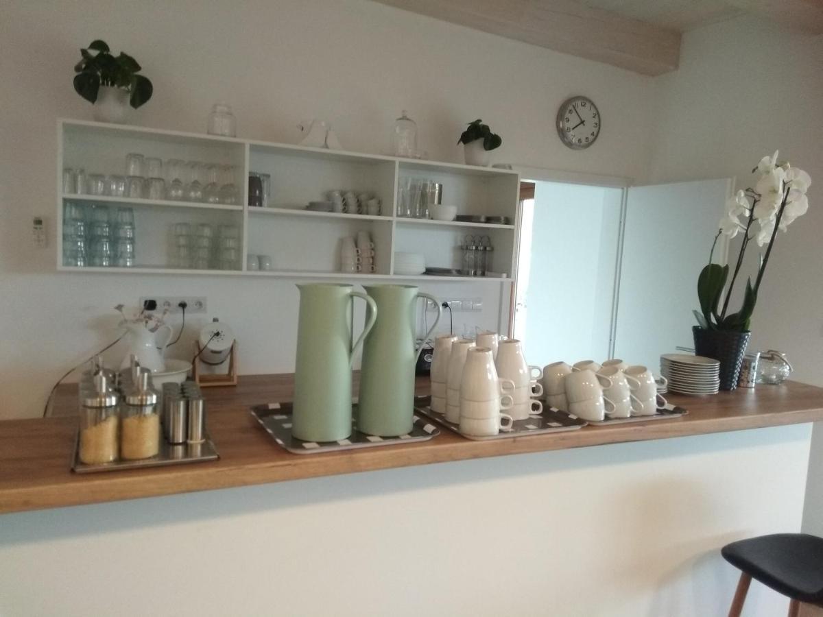 Villa Liduska S Kavarnou Bechyně Buitenkant foto
