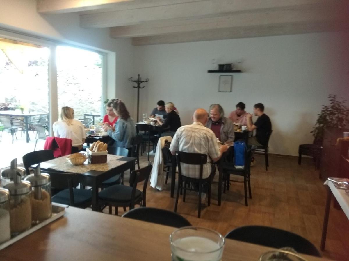 Villa Liduska S Kavarnou Bechyně Buitenkant foto
